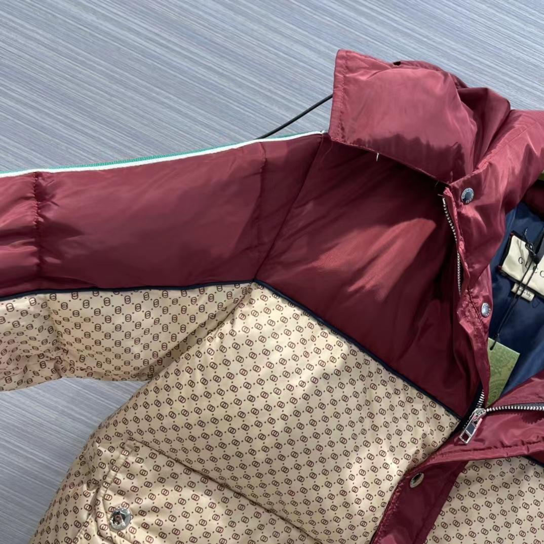 Gucci Jumbo GG Canvas Down Jacket - 