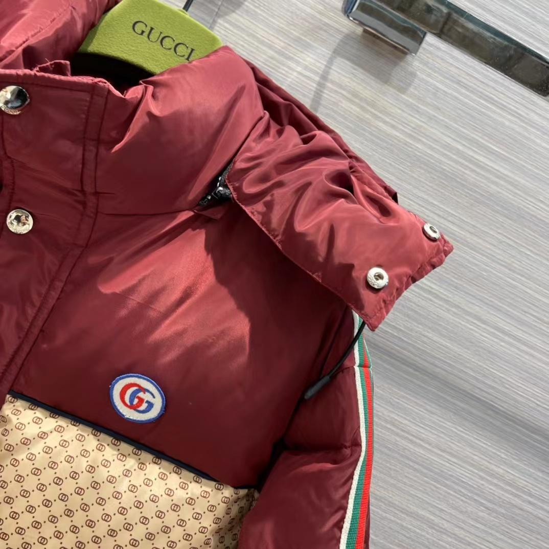 Gucci Jumbo GG Canvas Down Jacket - 