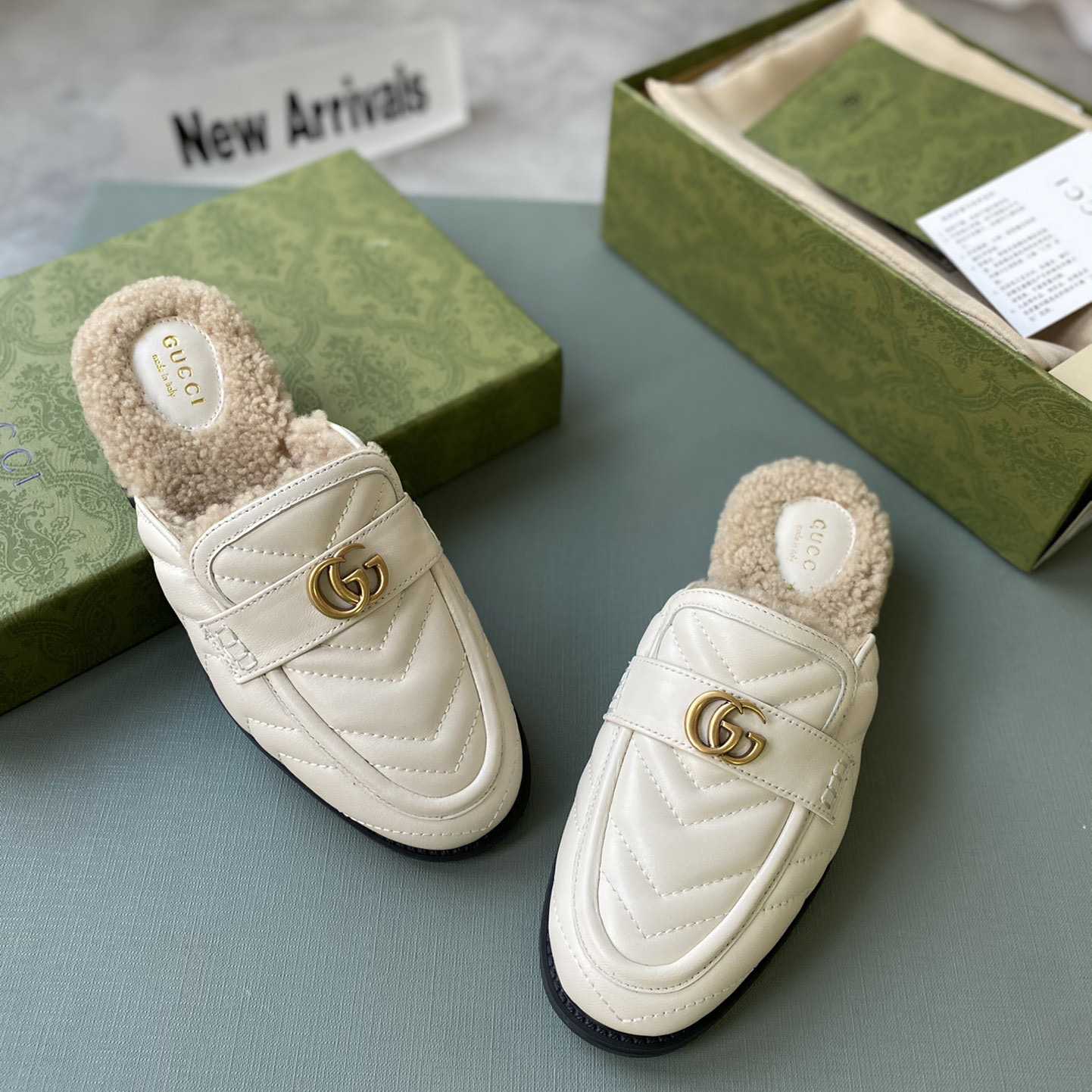 Gucci Women's Double G Slippers - PerfectKickZ