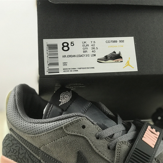 Air Jordan AJ312 Low Sneaker      CD7069-002 - PerfectKickZ