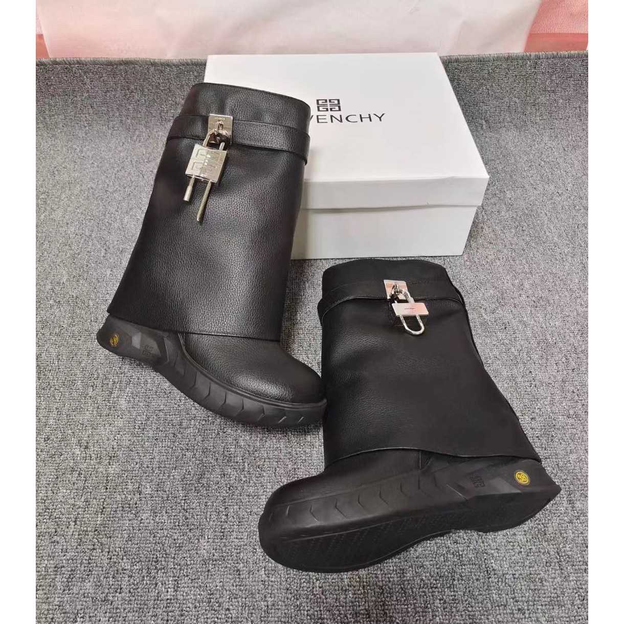Givenchy Shark Lock Biker Ankle Boots In Grained Leather - PerfectKickZ