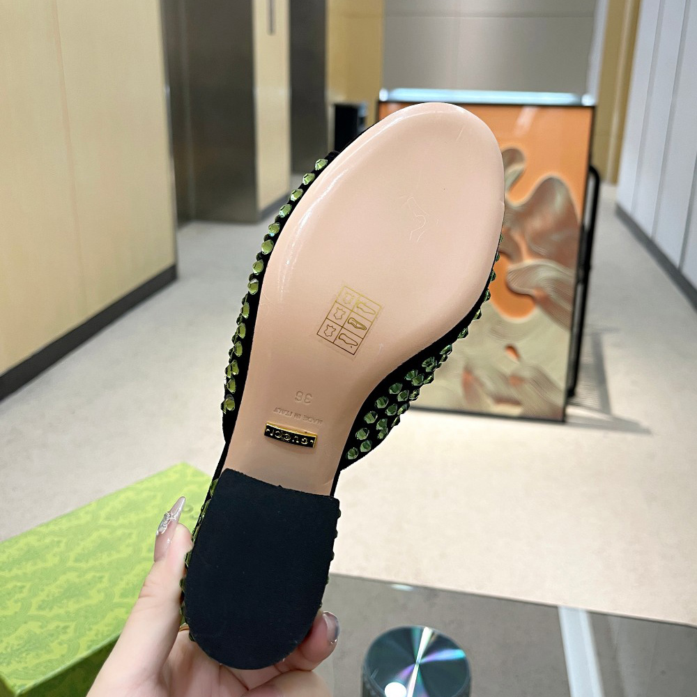 Gucci Women's Slide Sandal With Crystals - PerfectKickZ