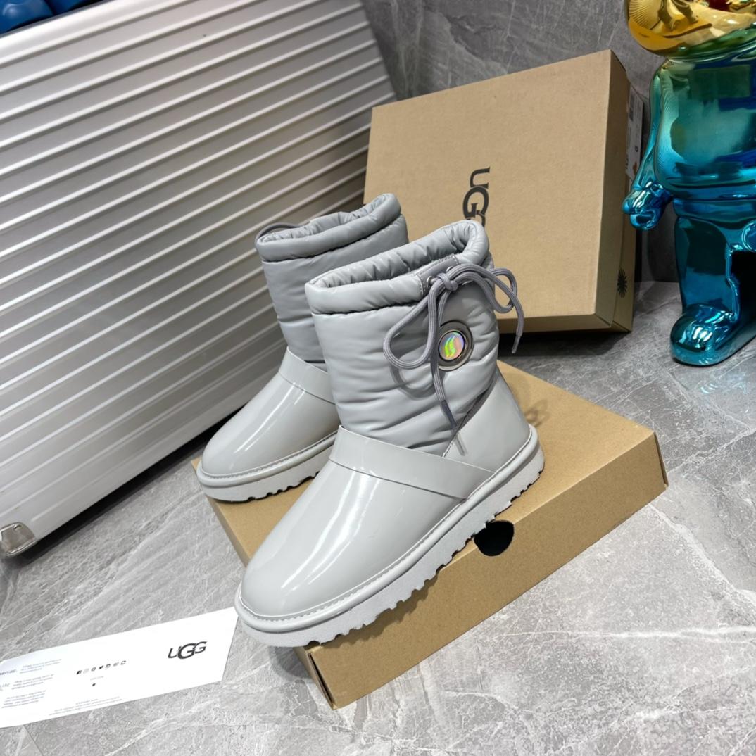 Ugg Logo Boots - PerfectKickZ