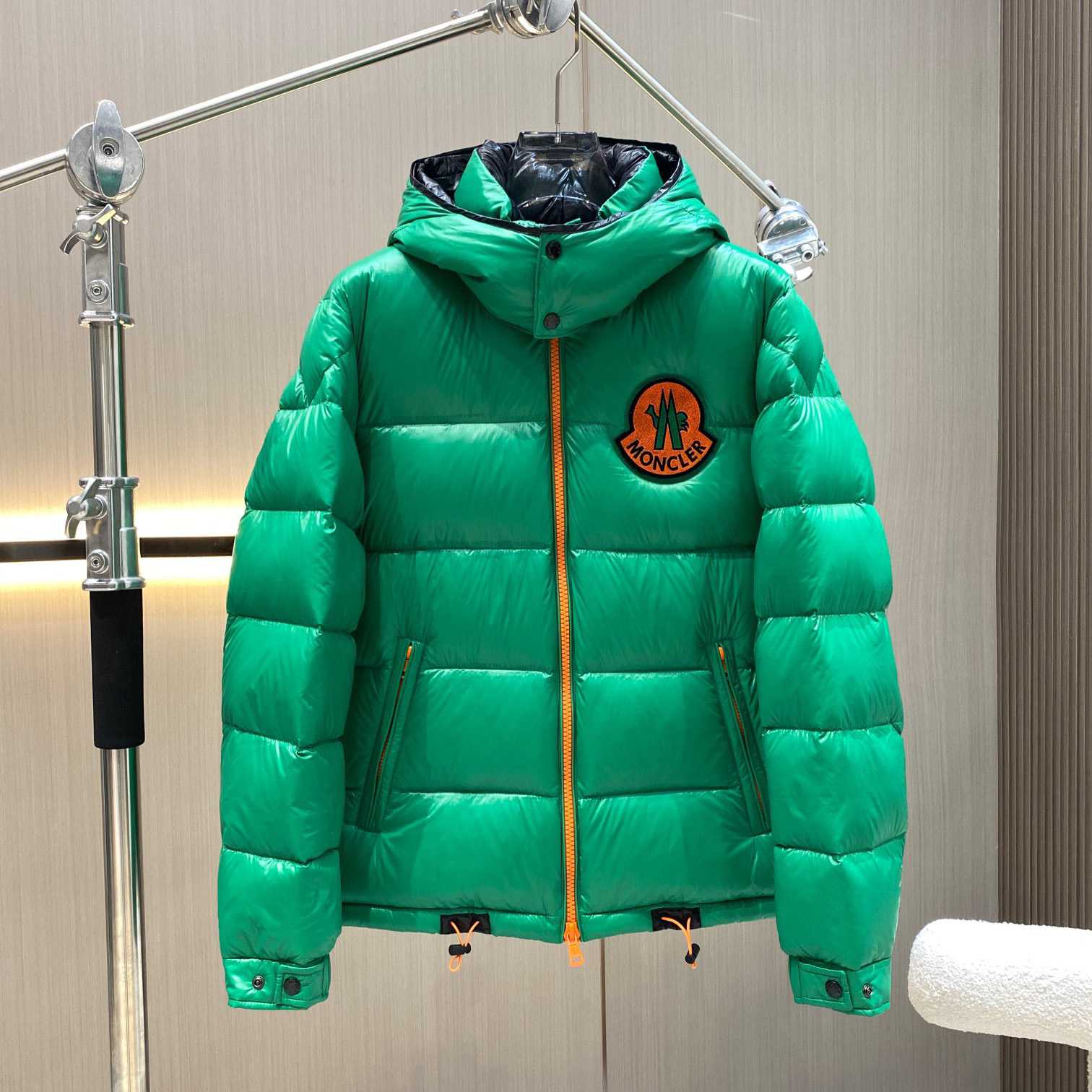 Moncler 2 Moncler 1952 Haggi Short Down Jacket - PerfectKickZ
