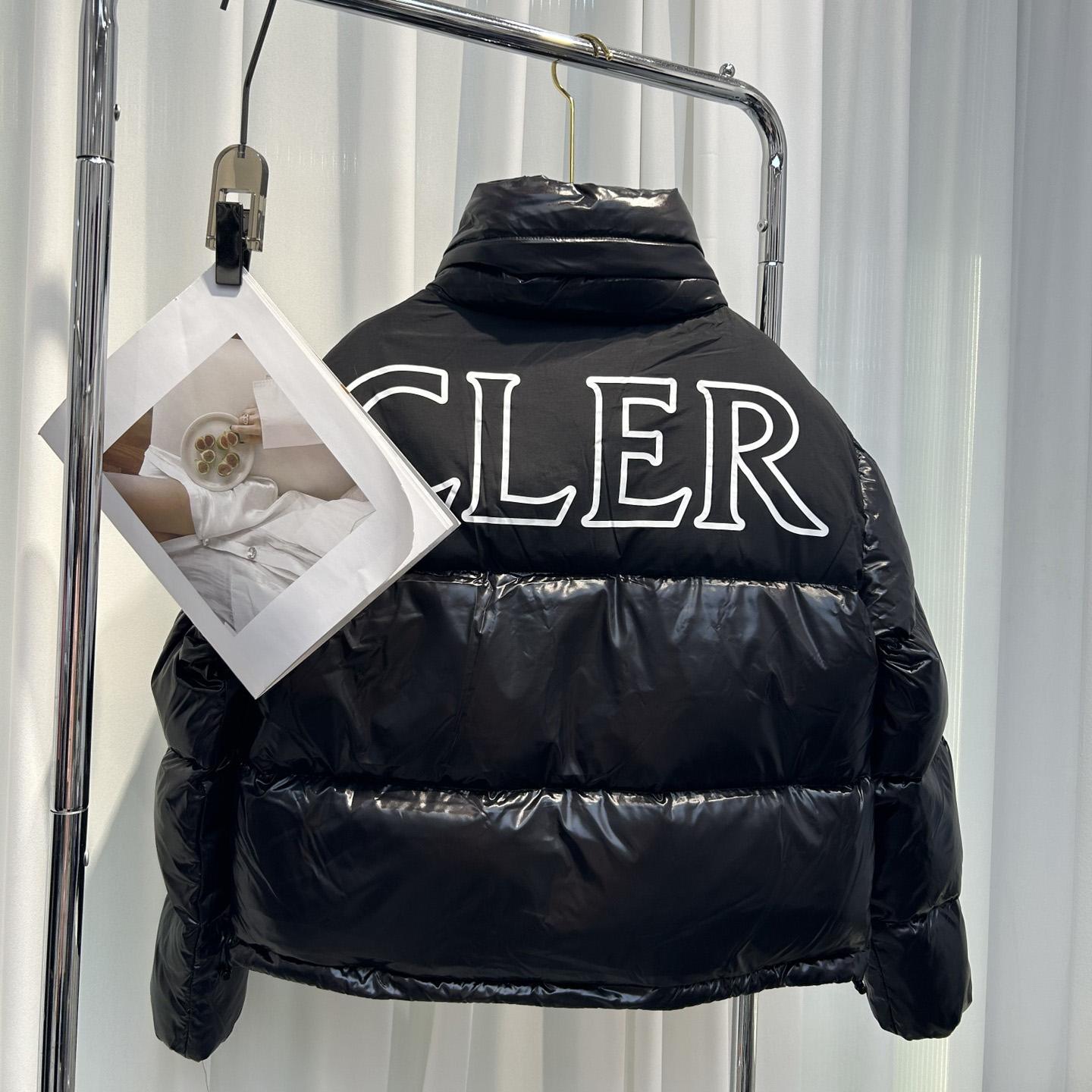 Moncler Gers Short Down Jacket    - 