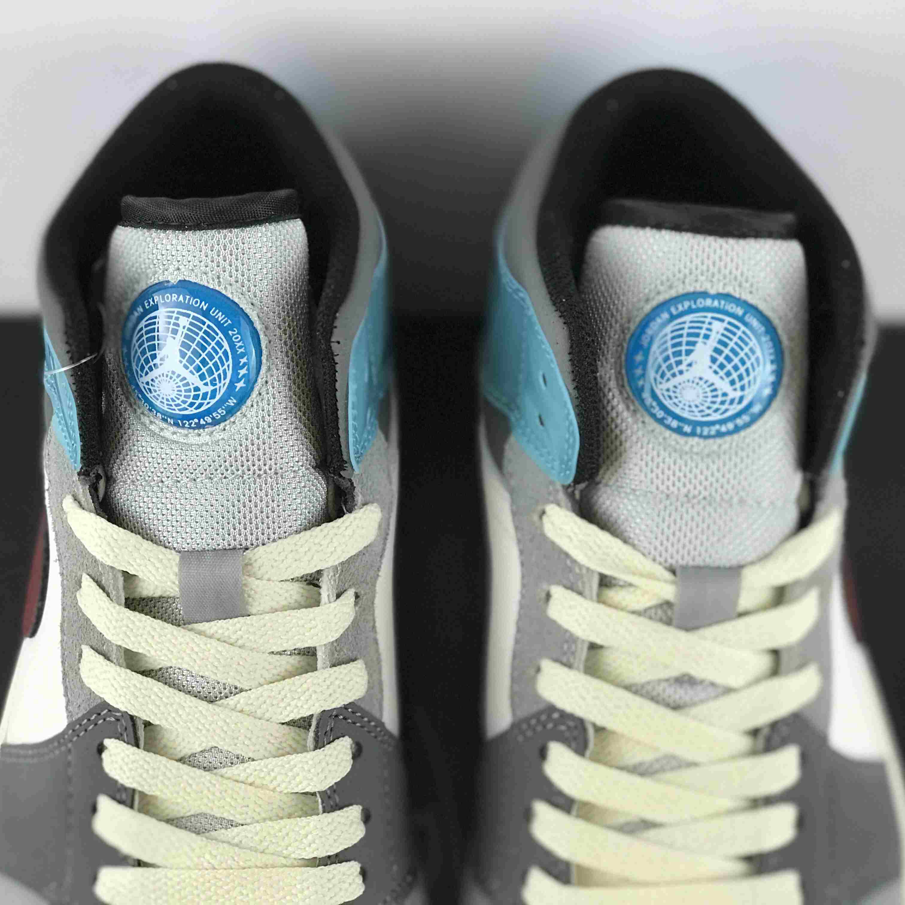 Air Jordan 1 Mid SE Sneaker     - PerfectKickZ