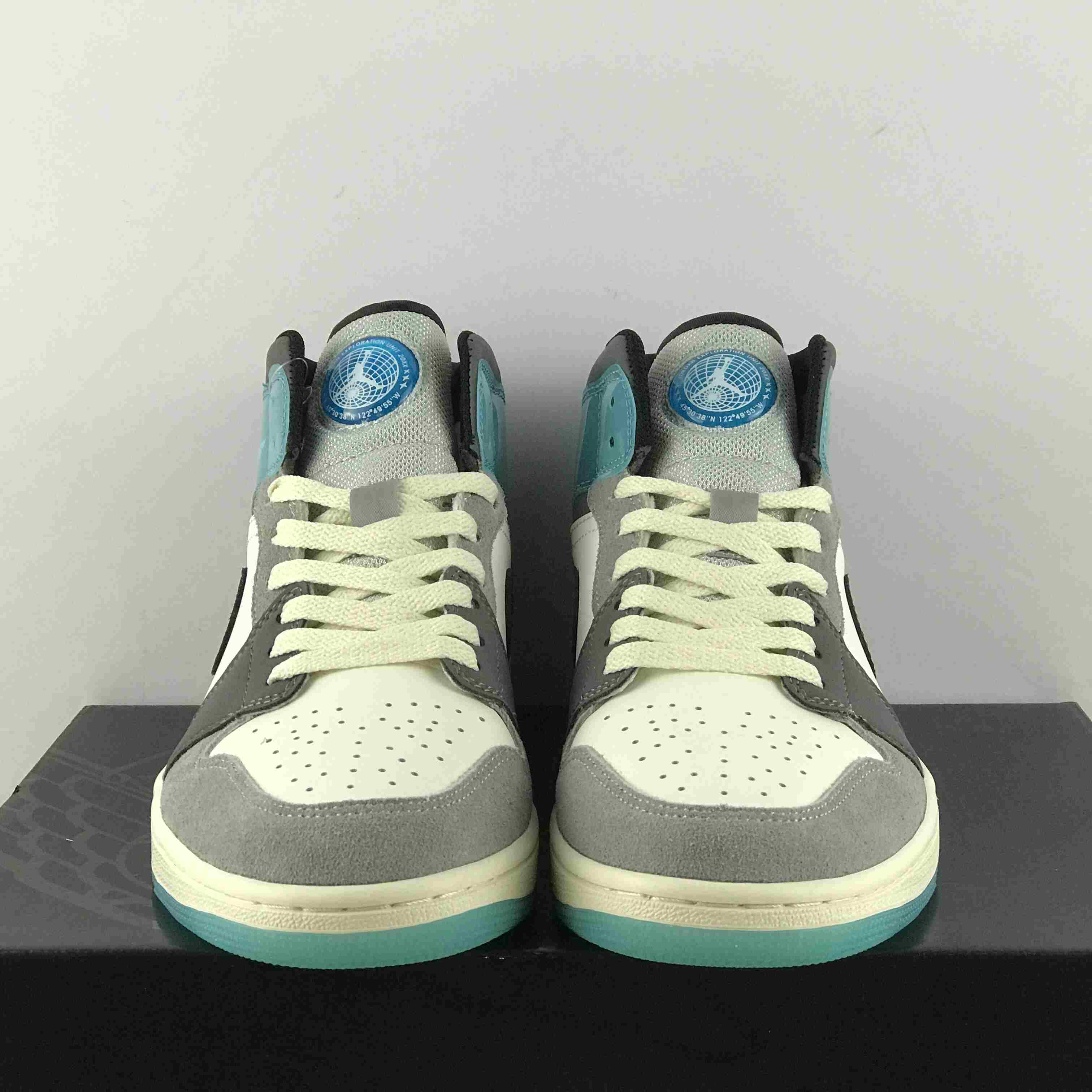 Air Jordan 1 Mid SE Sneaker     - PerfectKickZ