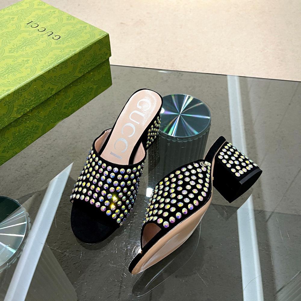 Gucci Women's Slide Sandal With Crystals - PerfectKickZ