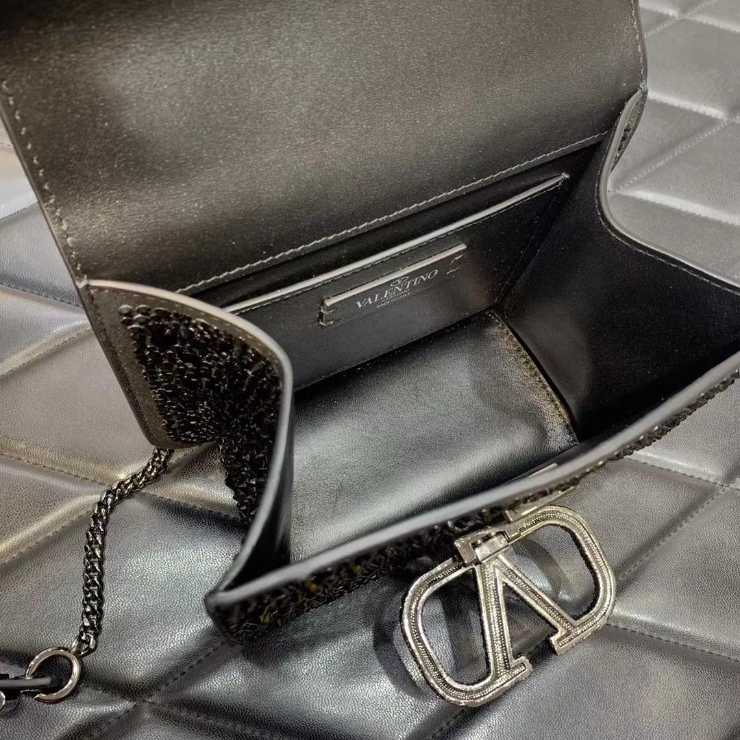 Valenti Vlogo Shoulder Bag - PerfectKickZ
