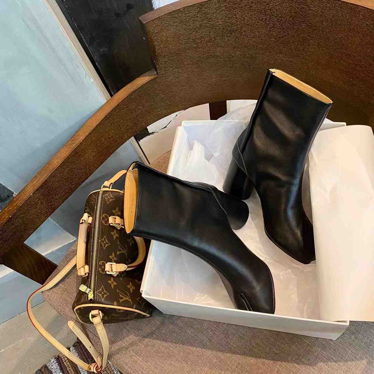 Maison Margiela Leather Boots - PerfectKickZ