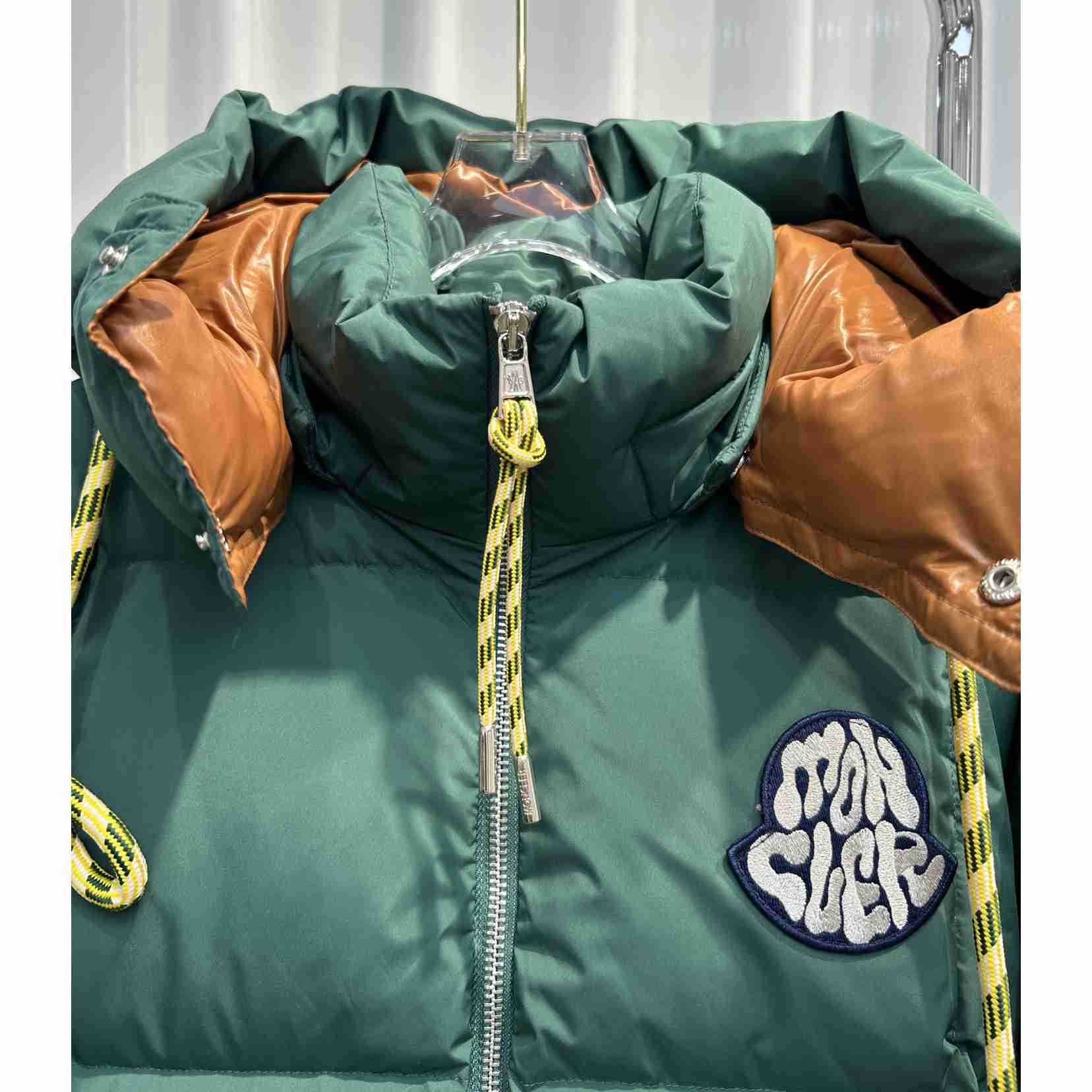 Moncler Mariveles Short Down Jacket - PerfectKickZ