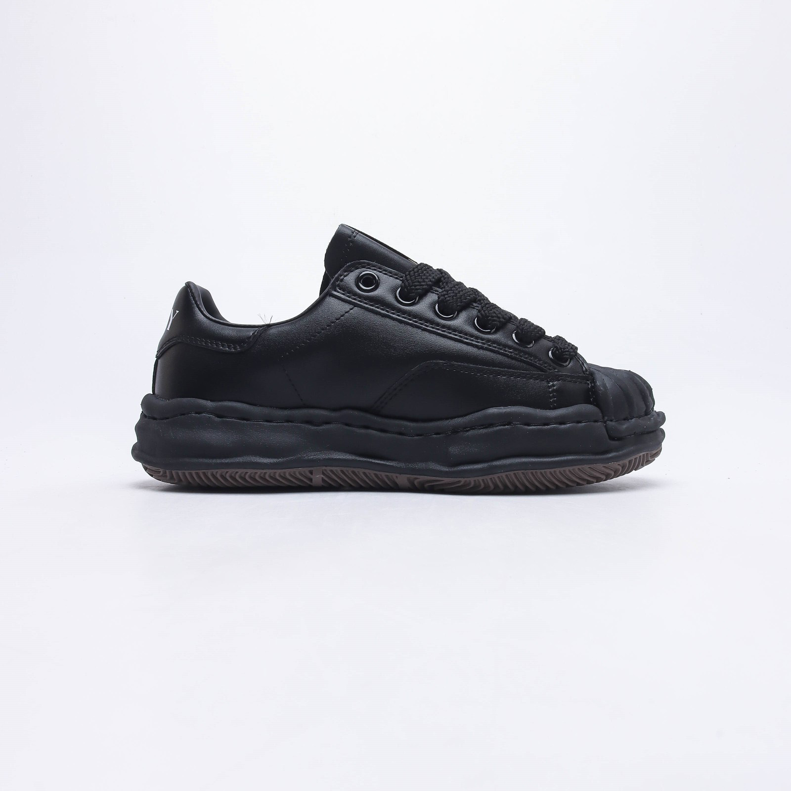 Maison Mihara Yasuhiro Blakey Low-Top Sneakers - PerfectKickZ