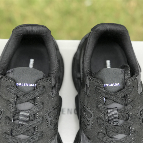 Balenciaga Sneaker  - PerfectKickZ