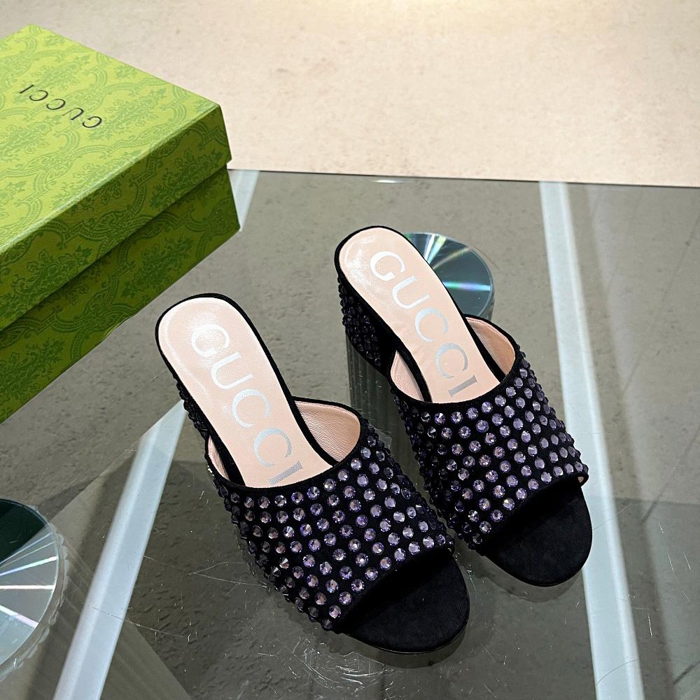 Gucci Women's Slide Sandal With Crystals - PerfectKickZ
