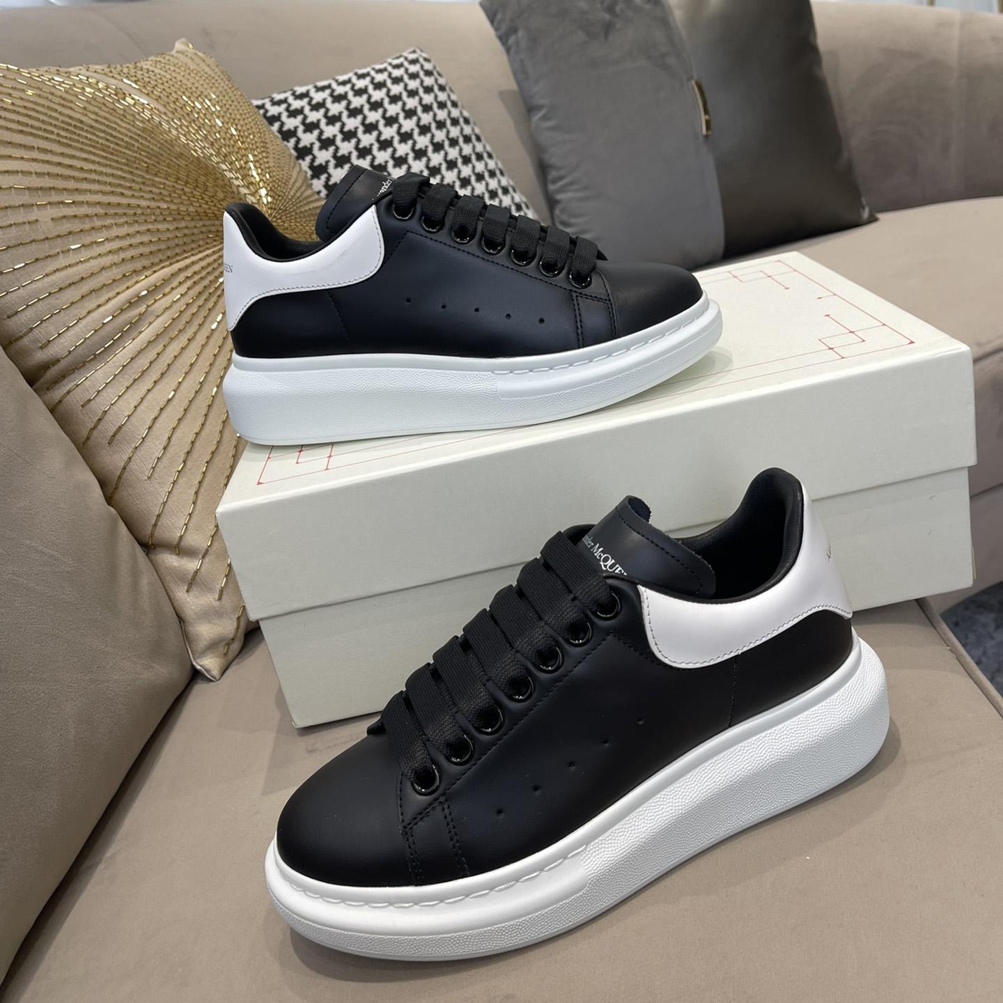 Alexander Mqueen Oversized Sneaker In Black/White - PerfectKickZ