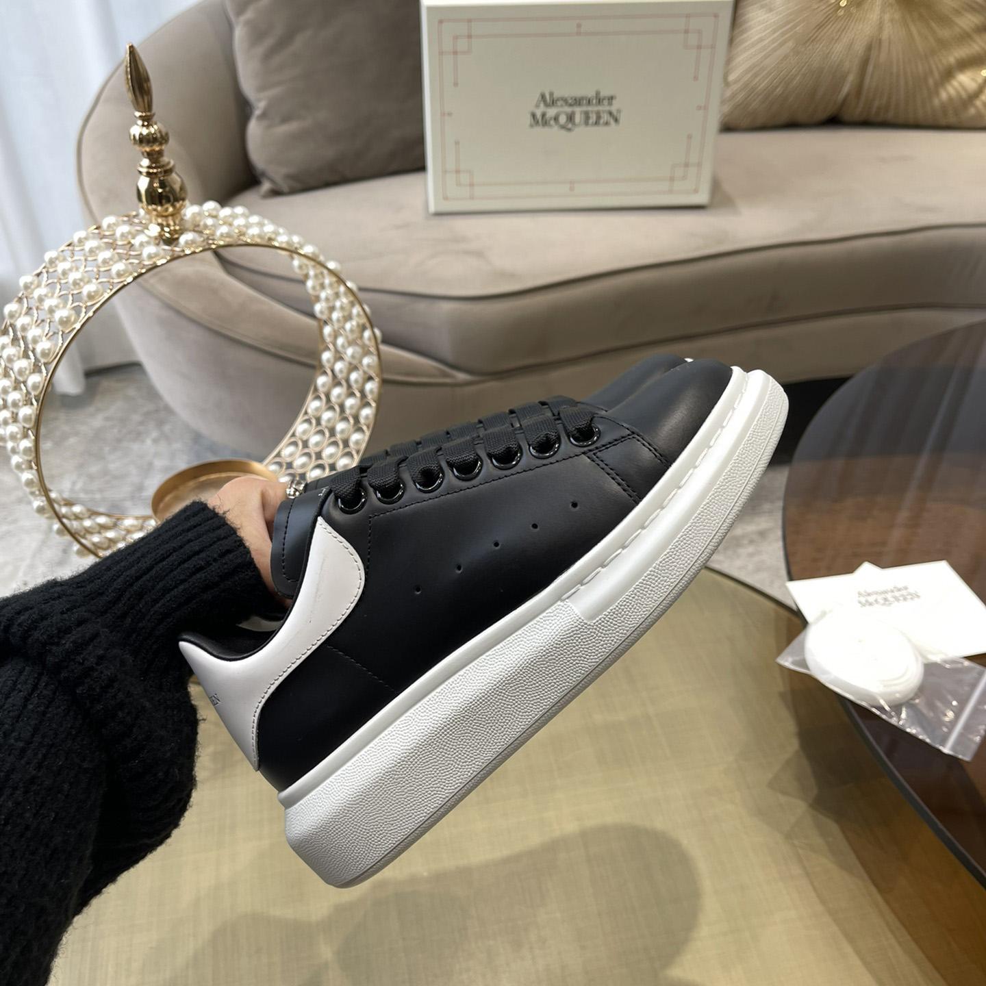 Alexander Mqueen Oversized Sneaker In Black/White - PerfectKickZ