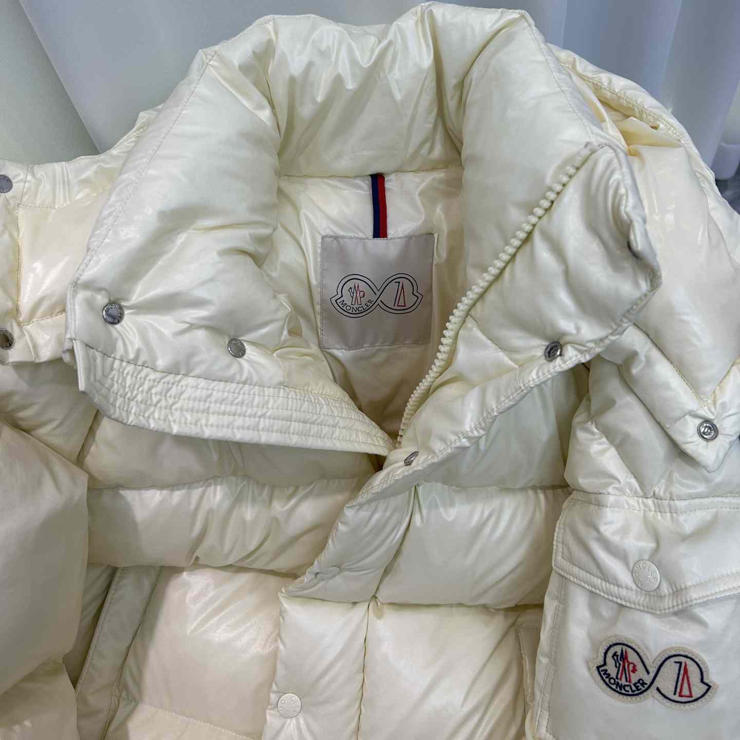 Moncler Maya 70 Short Down Jacket - PerfectKickZ