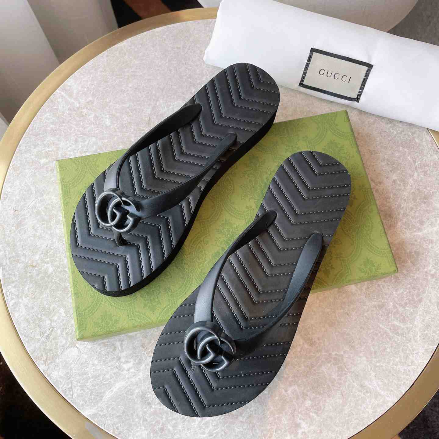 Gucci Women's Chevron Thong Sandal - PerfectKickZ