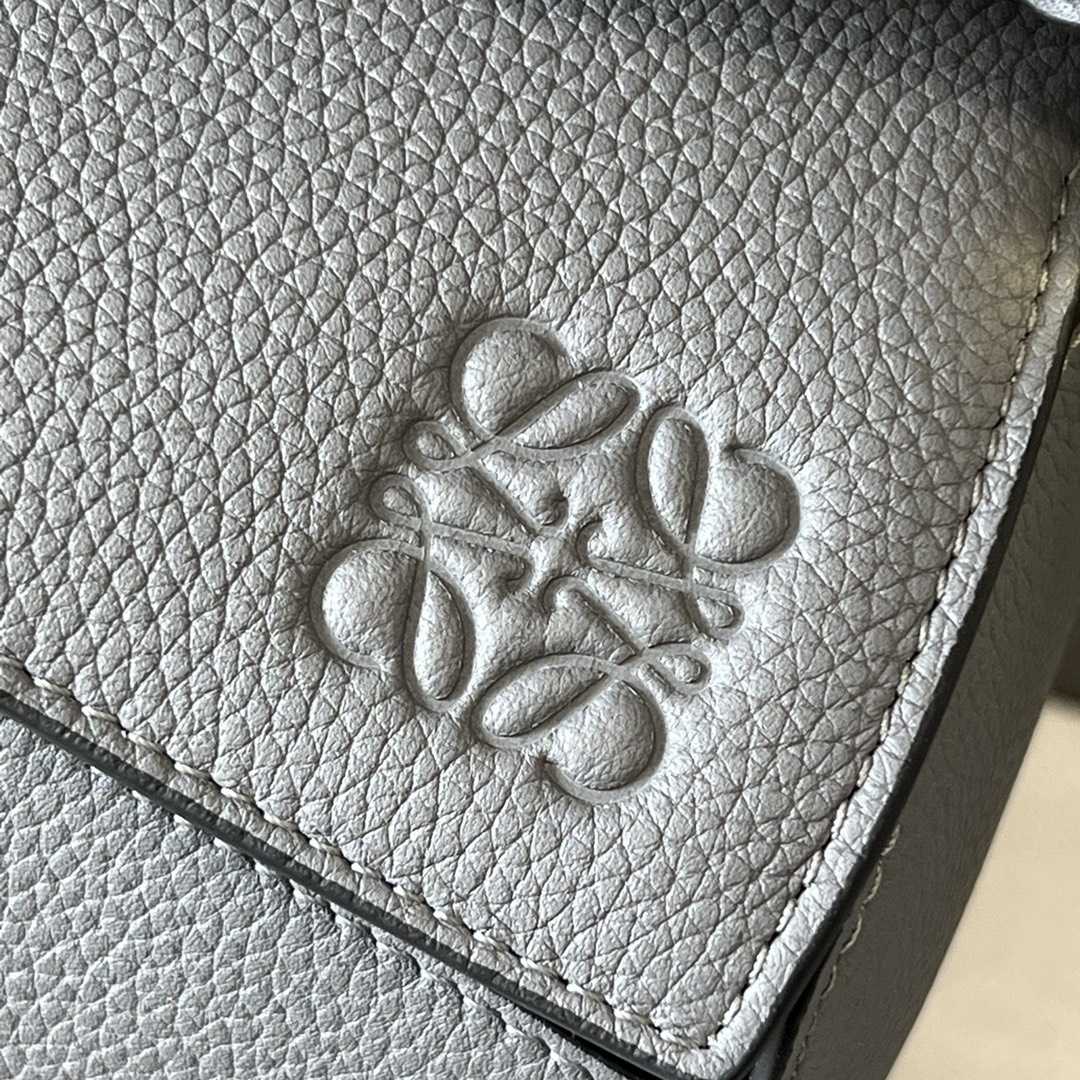 Loewe Puzzle Bag In Classic Calfskin(29-19.5-14cm) - PerfectKickZ