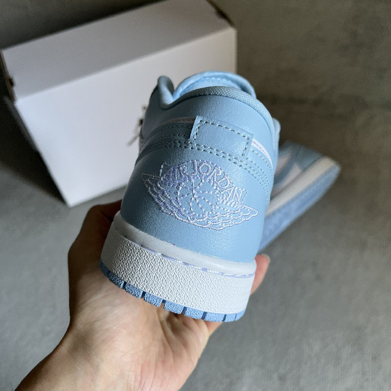 Air Jordan 1 Low Sneaker    DC0774-141 - PerfectKickZ