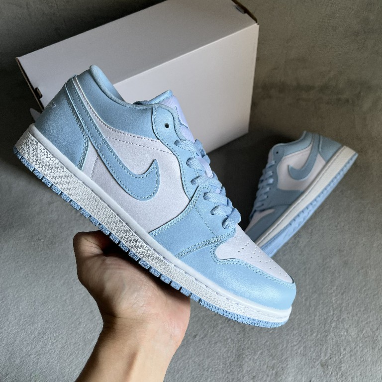 Air Jordan 1 Low Sneaker    DC0774-141 - PerfectKickZ