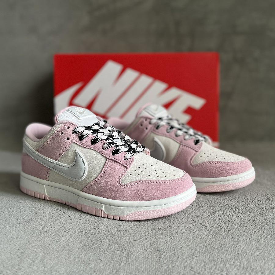 Nike Dunk Low "Pink Suede"  Sneaker       DV3054-600 - PerfectKickZ
