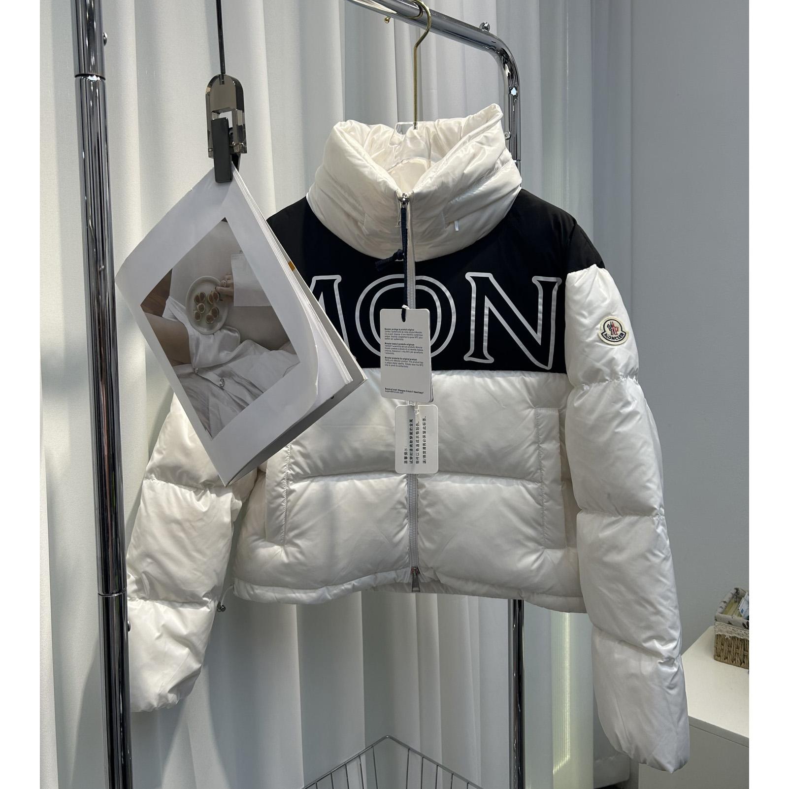 Moncler Gers Short Down Jacket    - 