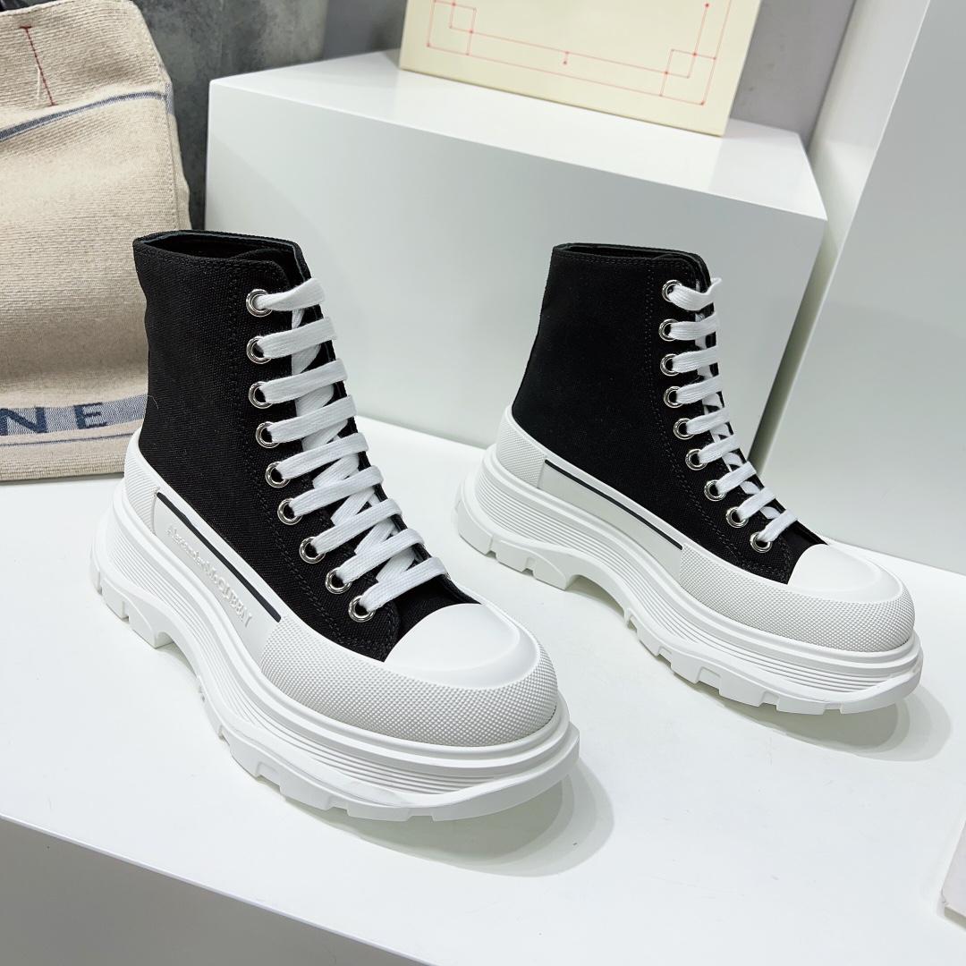 Alexander Mqueen Tread Slick Boot In Magnolia - PerfectKickZ