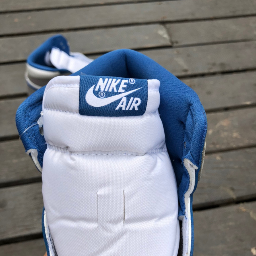 Air Jordan 1 Retro Sneaker   fd1437-410 - 