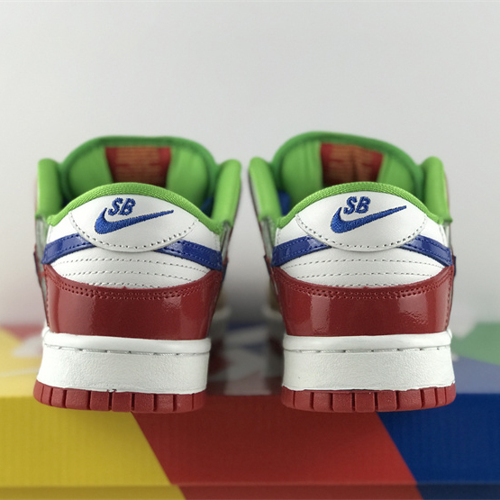 Ebay x Nike SB Dunk Low Sneakers      DKF3480  - 