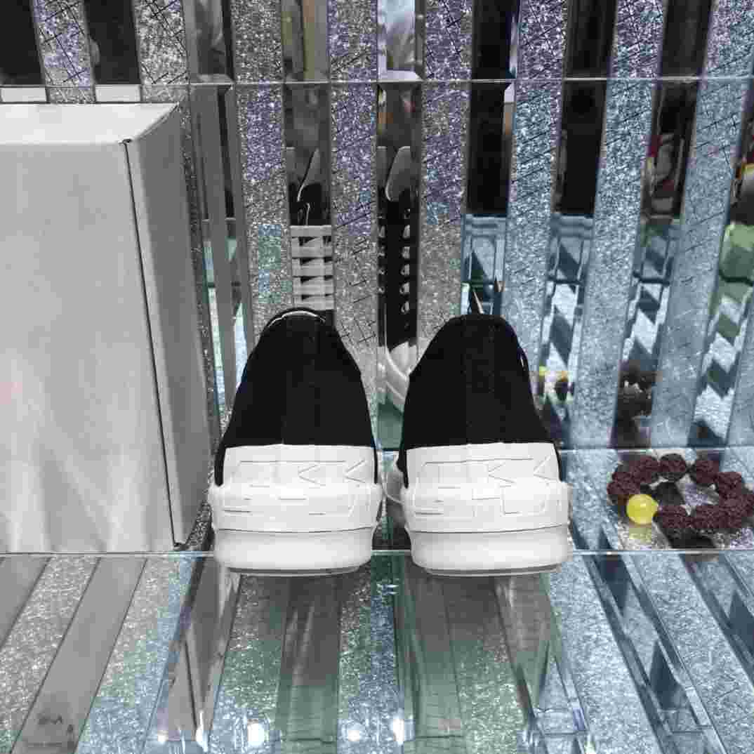 Rick Owens Low-Top Canvas Sneakers - PerfectKickZ
