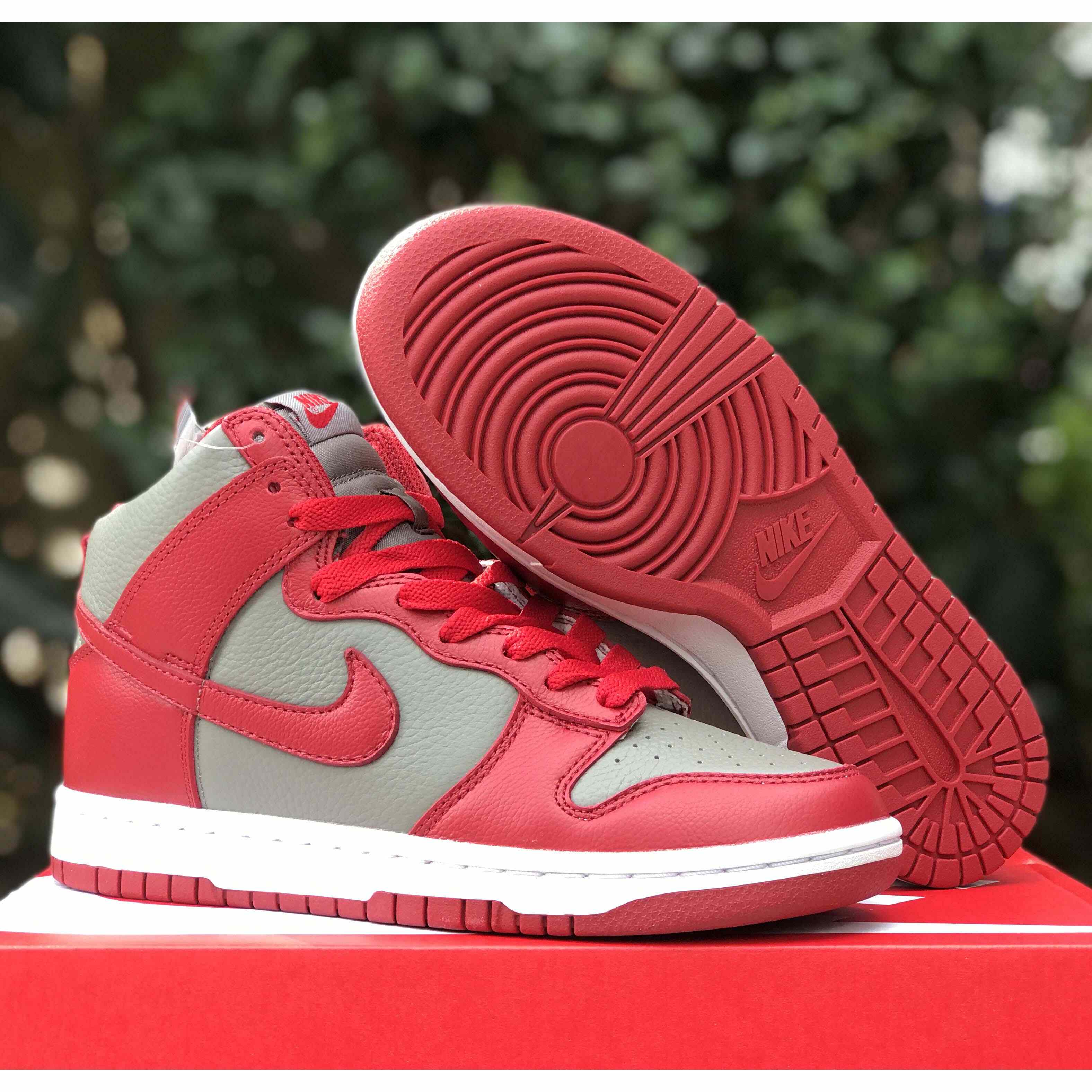 Nike Dunk High Unlv Sneaker        850477-001 - PerfectKickZ