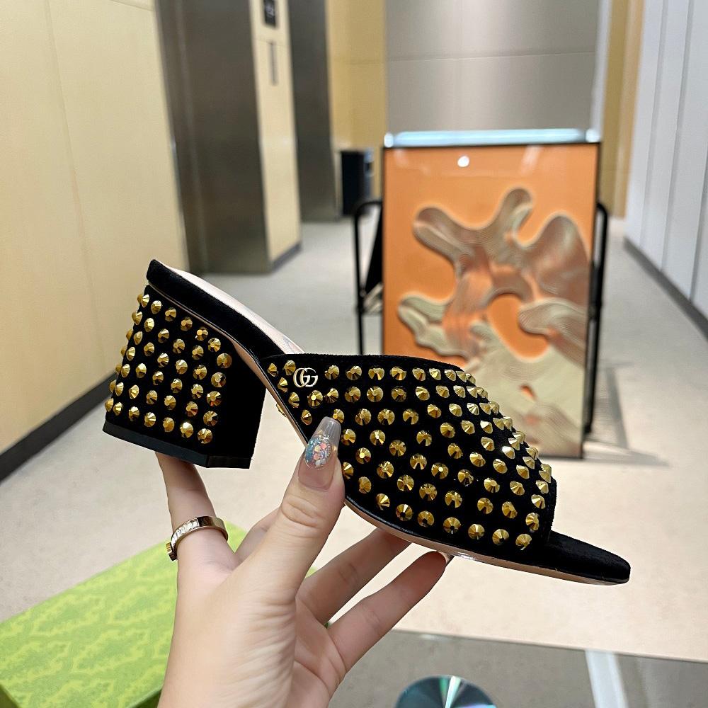Gucci Women's Slide Sandal With Crystals - PerfectKickZ