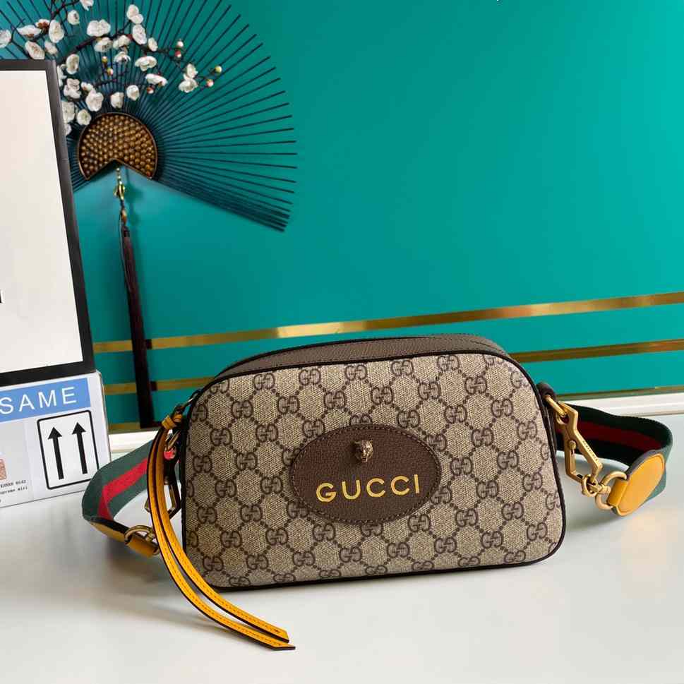 Gucci Neo Vintage GG Supreme Messenger Bag(24-15-7.6cm)   - PerfectKickZ