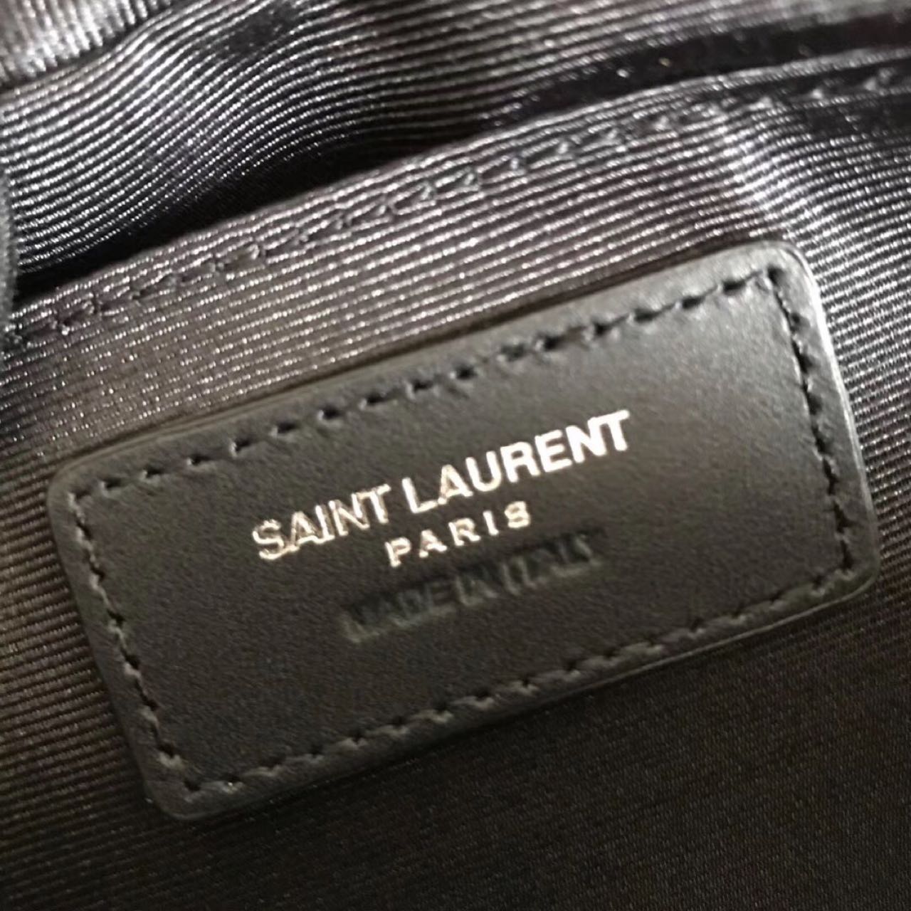 Saint Laurent Black Leather Shoulder Bag ( 23-16-6 cm) - 