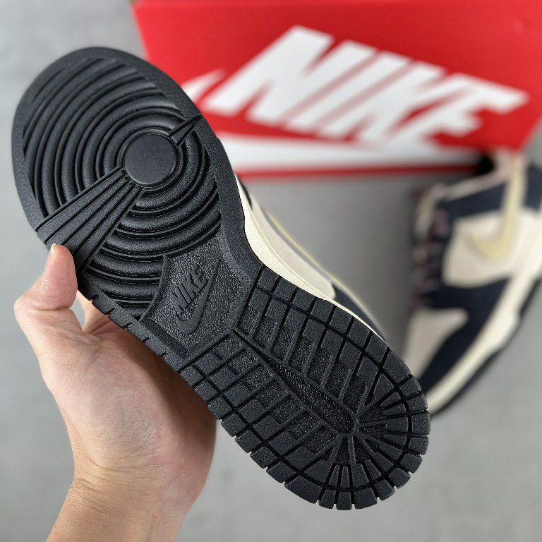 Nike Dunk Low Sneaker      DV3053-001 - PerfectKickZ