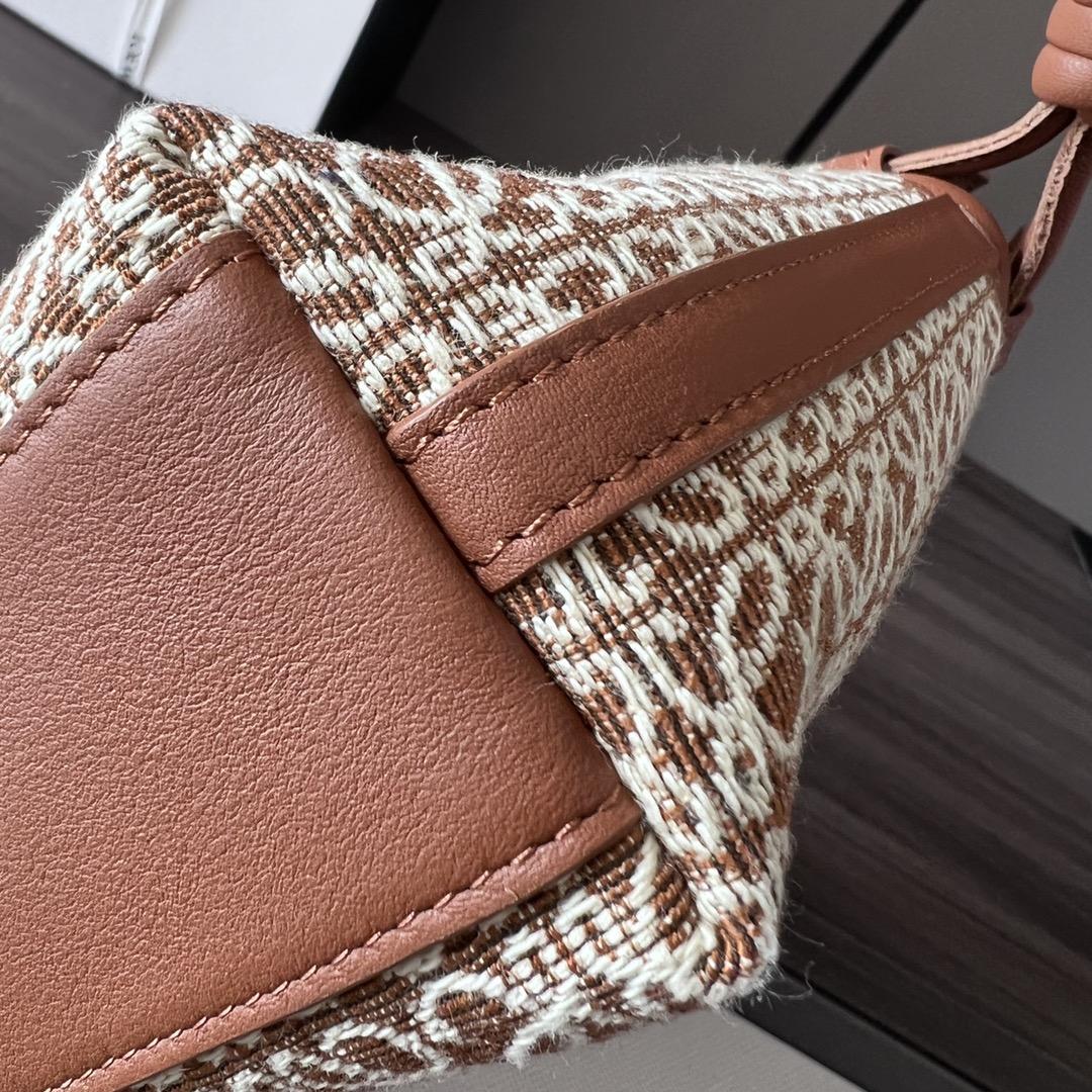 Loewe Mini Flamenco Clutch In Anagram Jacquard And Calfskin(23-18-9CM) - PerfectKickZ