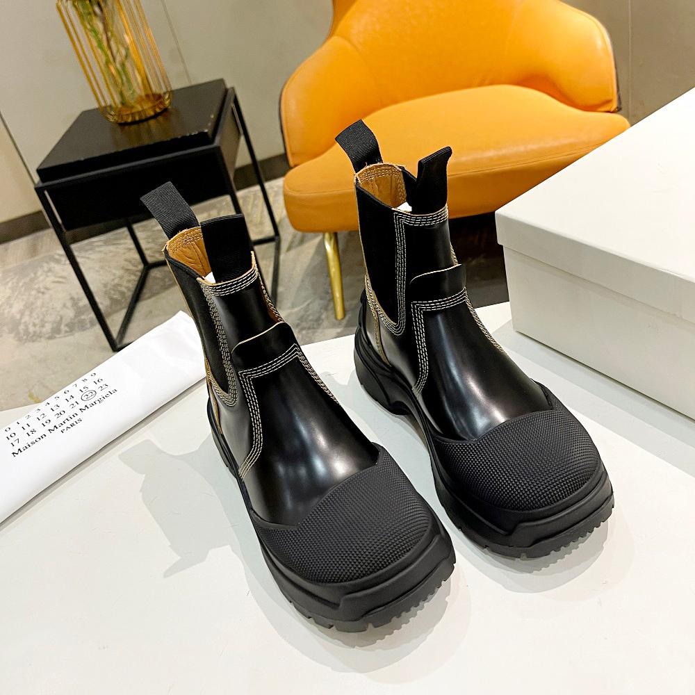 Maison Margiela Leather Chelsea Boots - PerfectKickZ