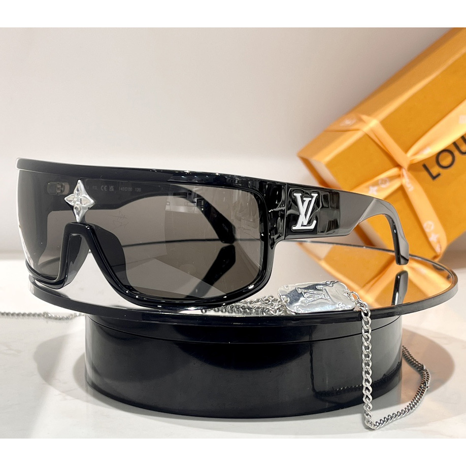 Louis Vuitton Cyclone Sport Mask     Z1741U - PerfectKickZ