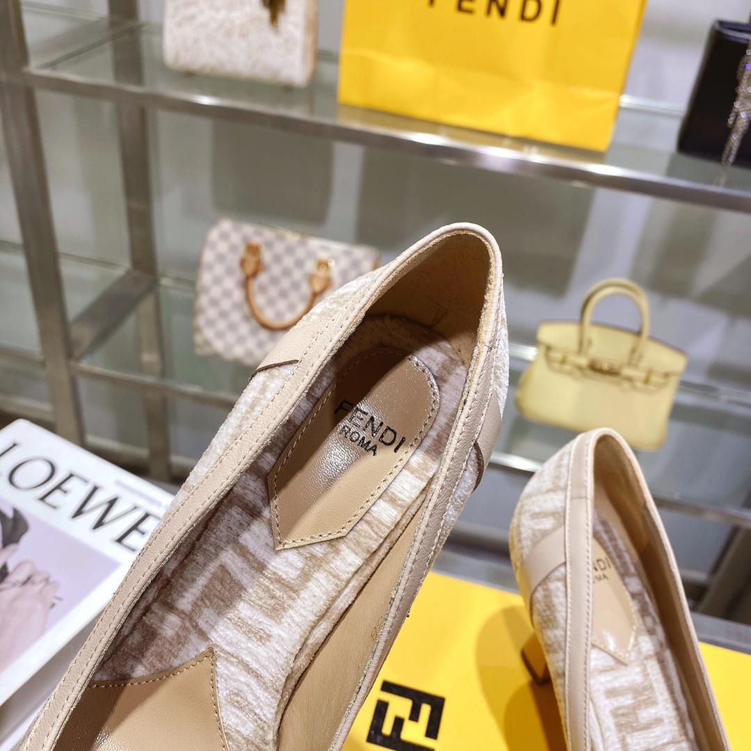 Fendi Baguette Pump - PerfectKickZ