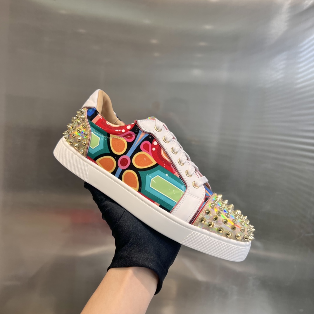Christian Louboutin Low-Top Sneaker - PerfectKickZ