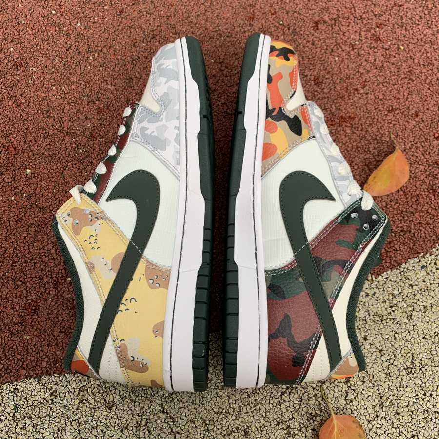 Nike What the Dunk Sneaker       DH0957-100 - 