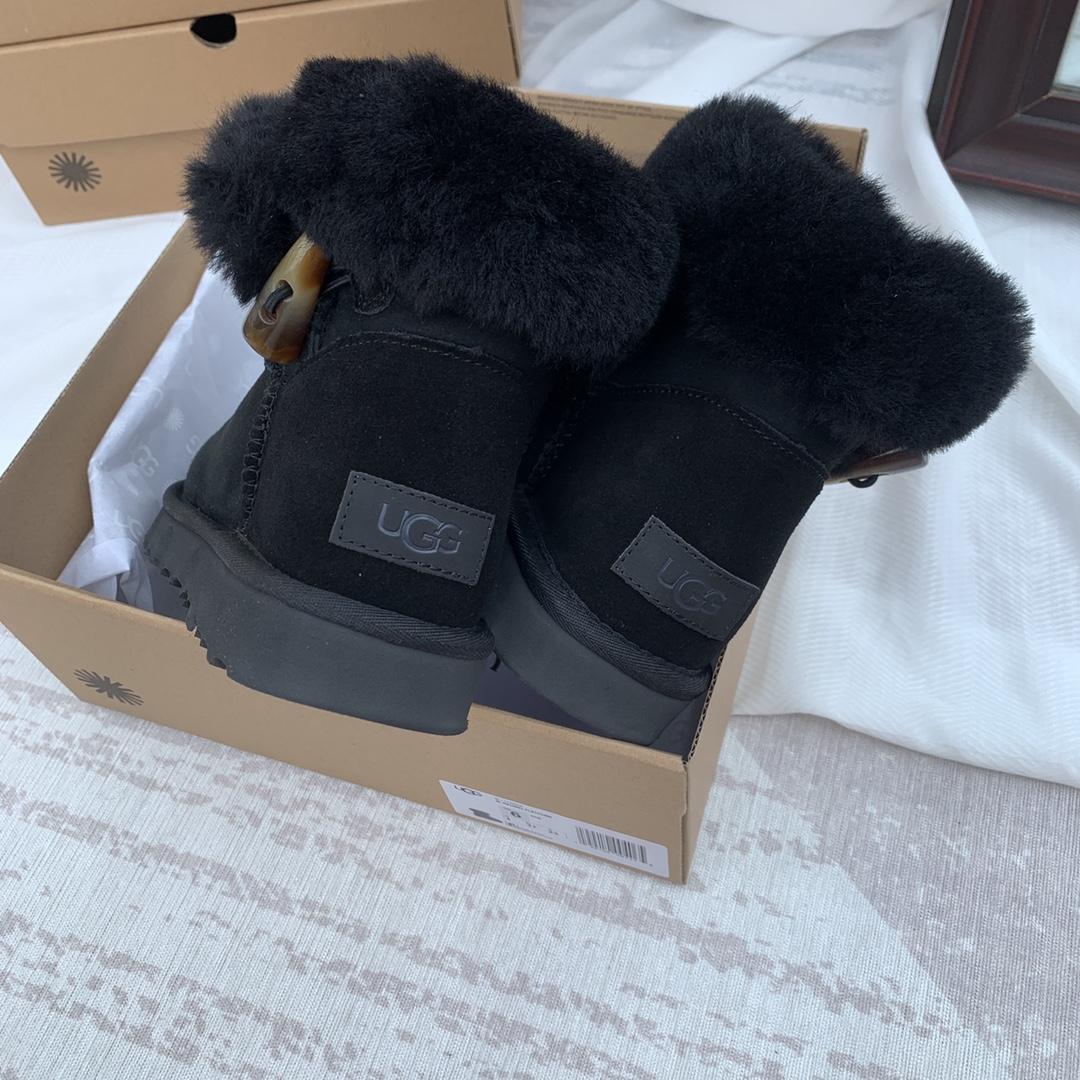 Ugg Ankle Boots - PerfectKickZ