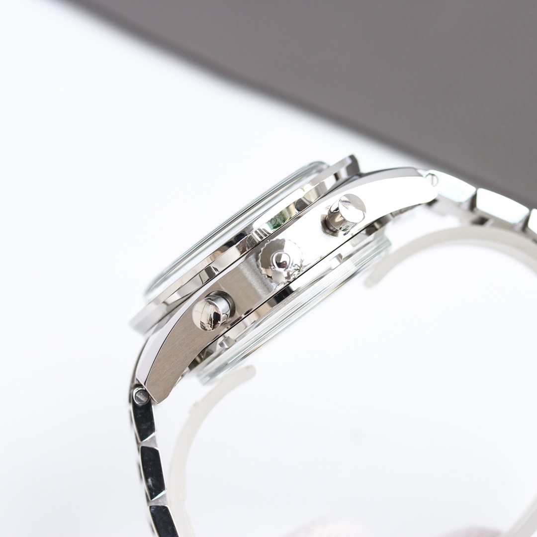 Omega “Speedmaster ‘57” Co-Axial Master Chronometer Chronograph   42mm - 