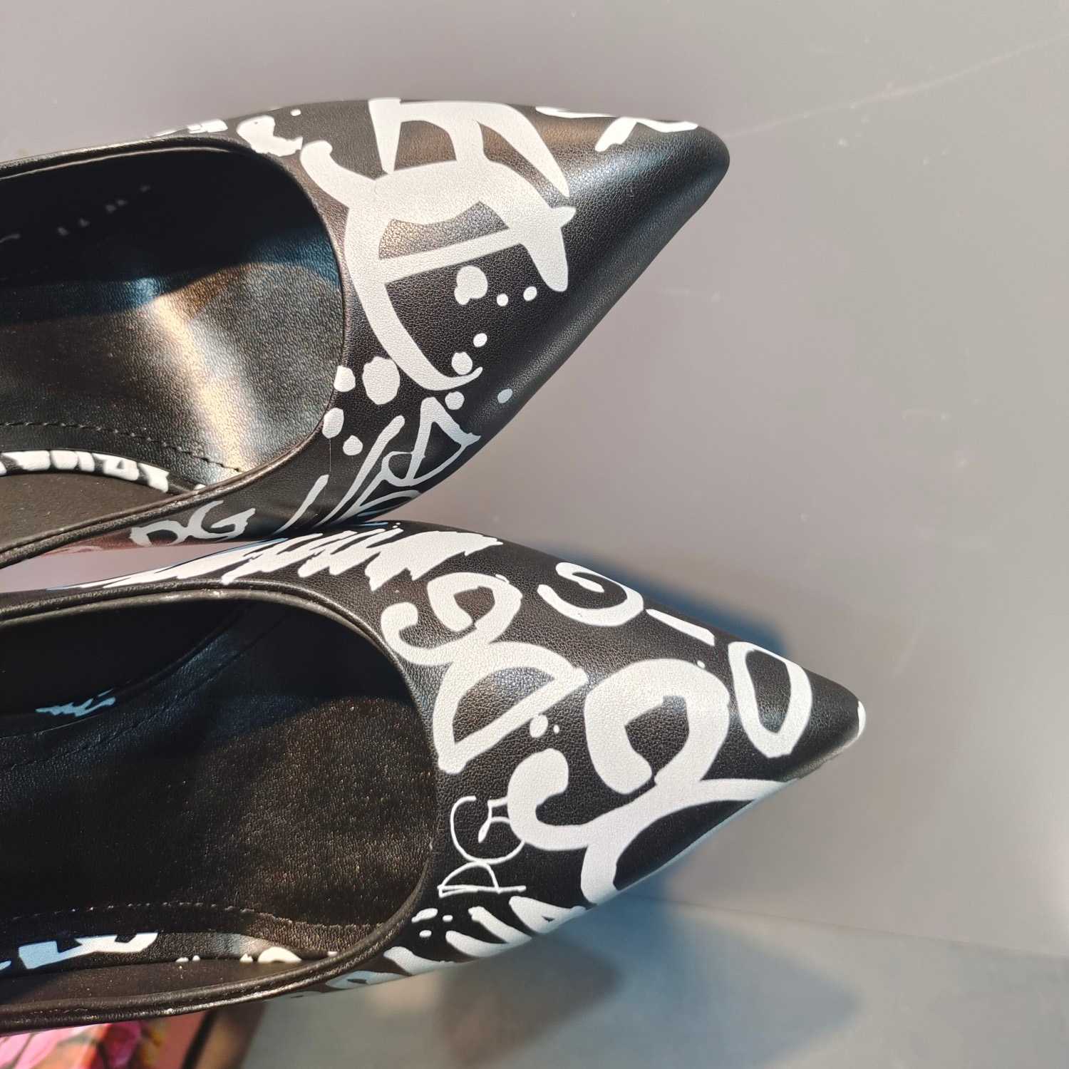 Dolce & Gabbana Calfskin Slingbacks With Logo Print - PerfectKickZ