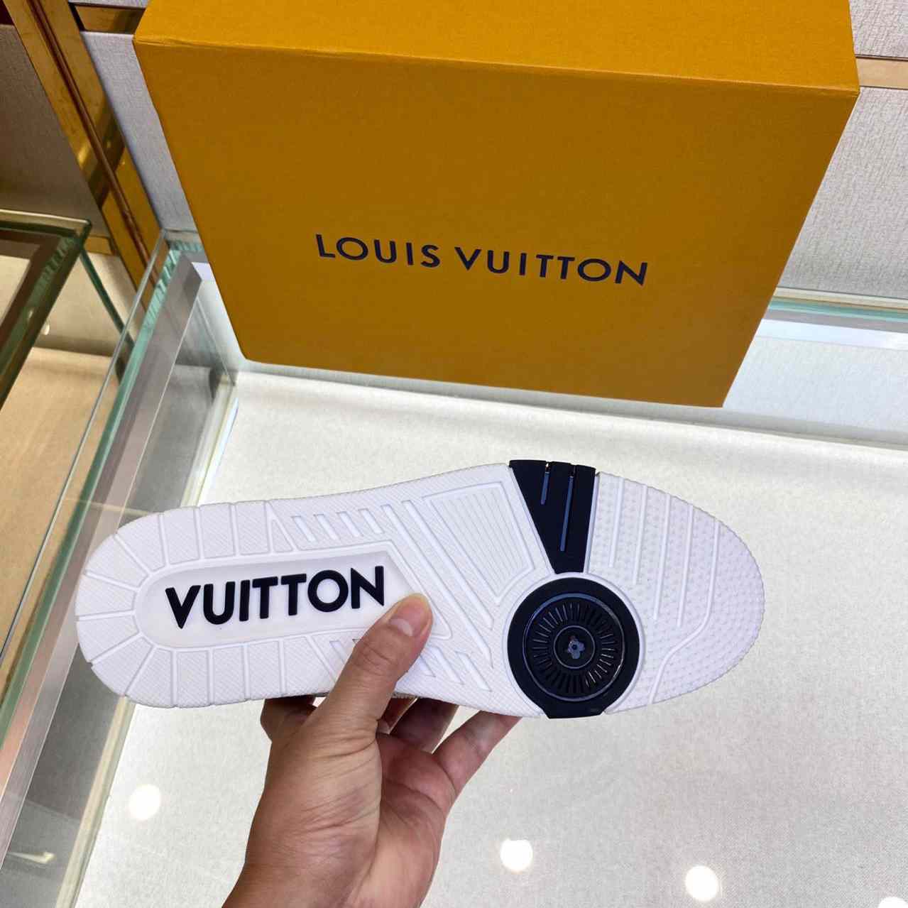 Louis Vuitton LV Trainer Sneaker    (Upon UK Size)   1AAV8Y - PerfectKickZ