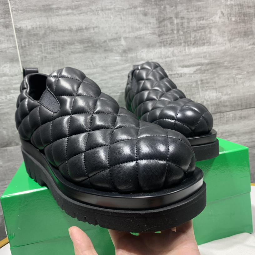Bottega Veneta Men's Black Quilted Slip On Shoes - PerfectKickZ