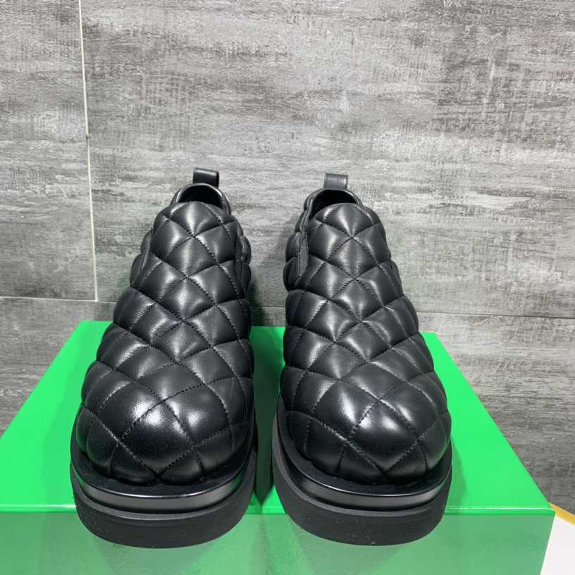 Bottega Veneta Men's Black Quilted Slip On Shoes - PerfectKickZ