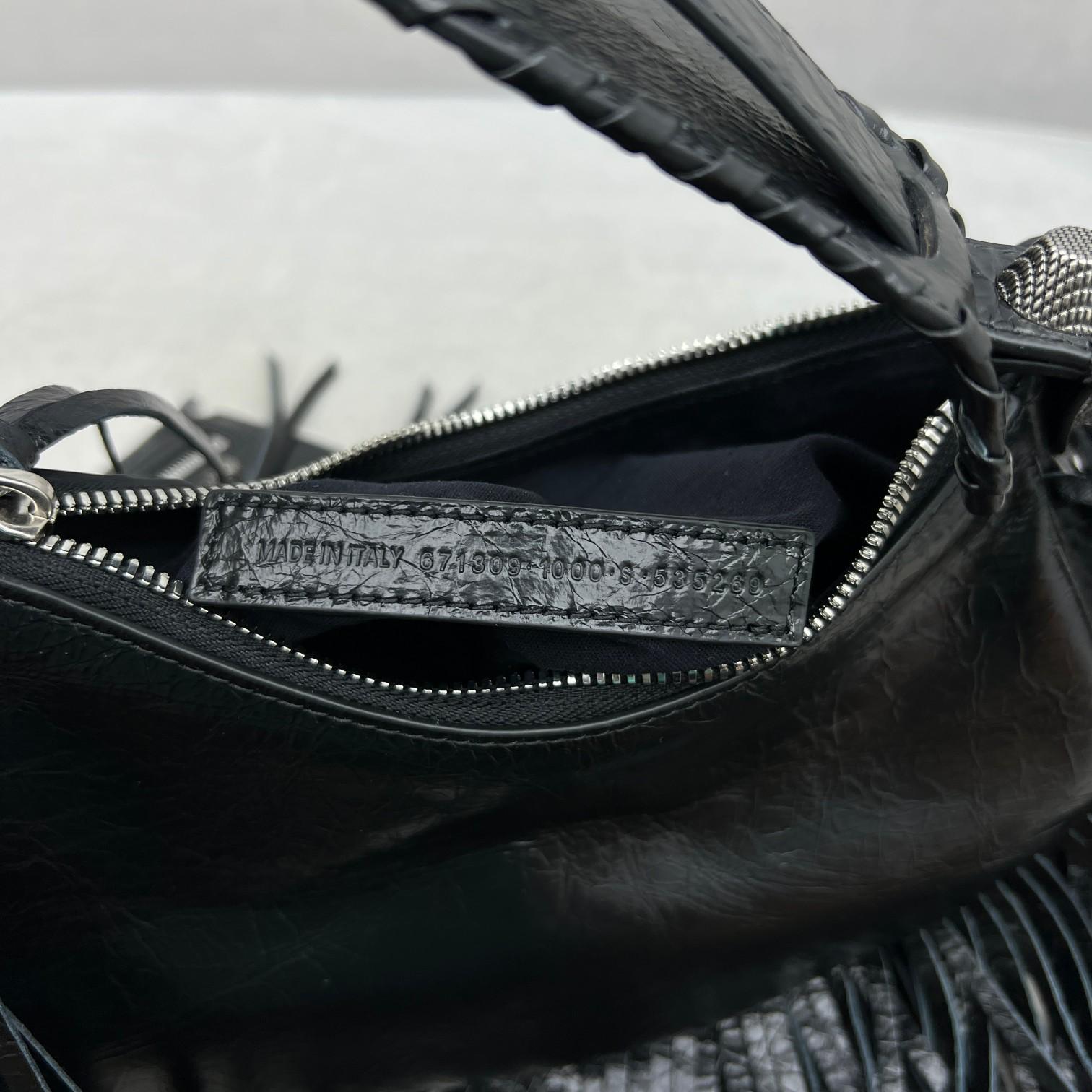 Balenciaga Women's Le Cagole Shoulder Bag(26-16-9.9cm) - PerfectKickZ