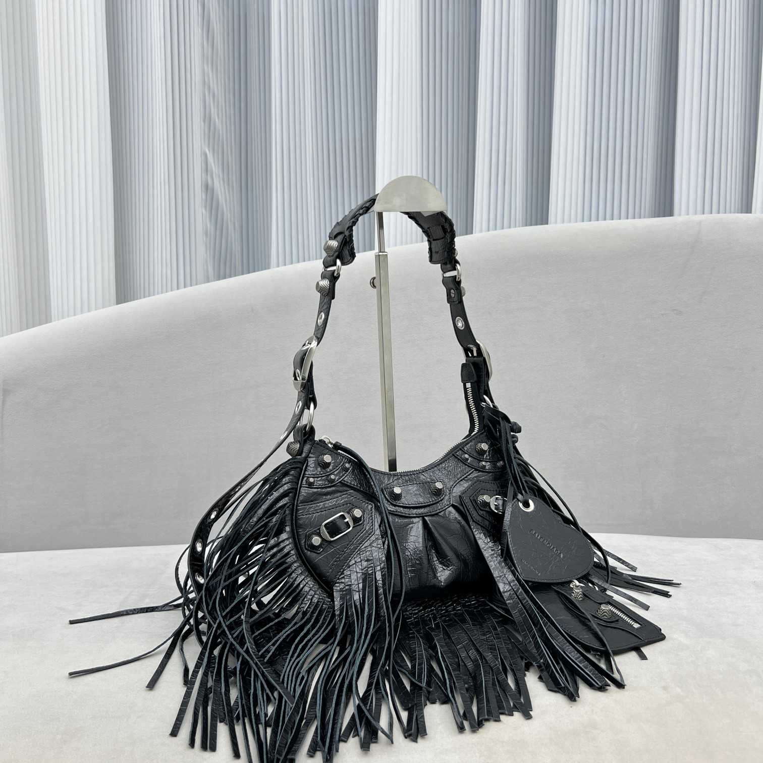 Balenciaga Women's Le Cagole Shoulder Bag(26-16-9.9cm) - PerfectKickZ